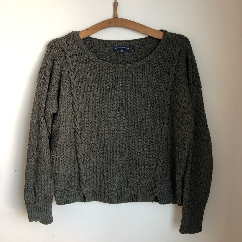 small American Eagle moss green sweater